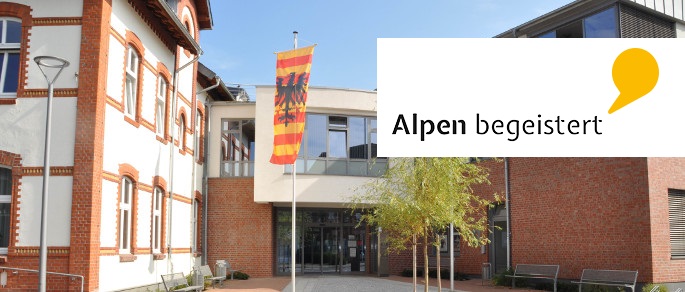 header_rathaus_frontransicht